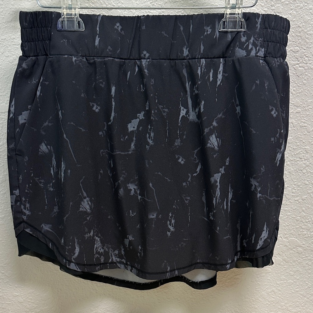 RBX Black and Gray Marble Print Skort